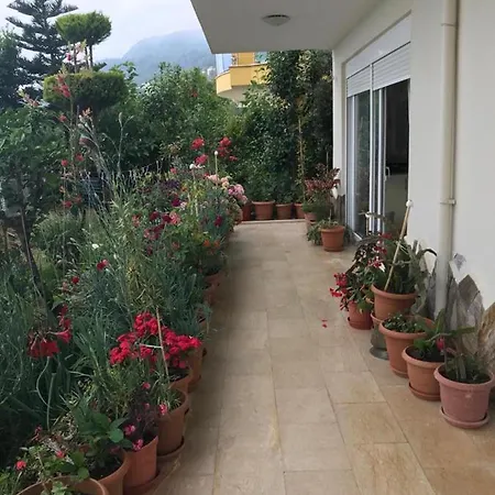 Kleopatra Nepur 5-Bedroom Villa In Alanya