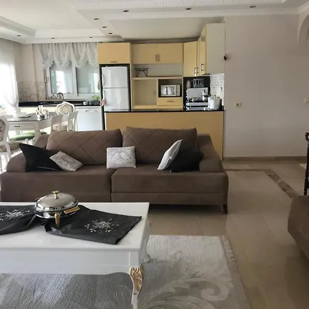 Kleopatra Nepur 5-Bedroom Villa In Alanya *