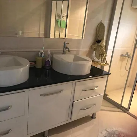 Kleopatra Nepur 5-Bedroom Villa In Alanya *